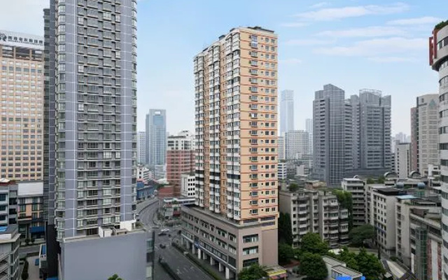 Bairui Light Luxury Hotel (Guiyang Taiping Road Network Honglu Spray Pool Subway Station Branch) – Outside – Guiyang