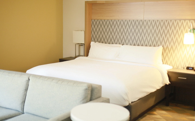 Holiday Inn Cleveland by IHG