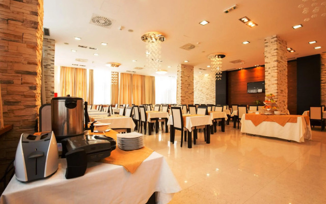 Nevski Hotel
