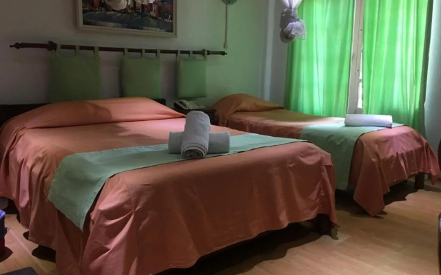 Tana-Jacaranda - Hostel