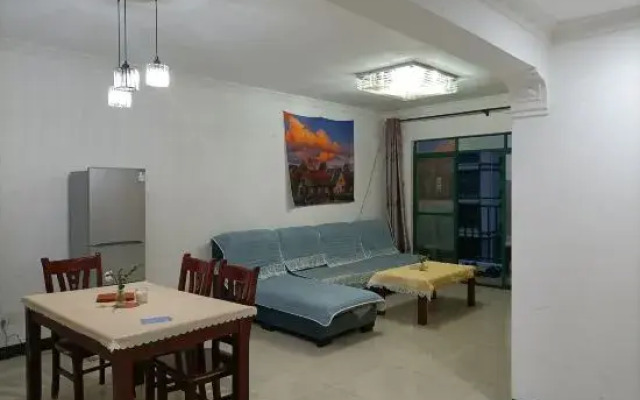 Beihai Yigui Youth Hostel (Wanda Plaza Wuyue Plaza Branch)