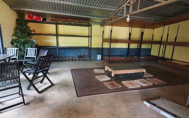Tithonia Homestay