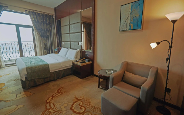 Garden Lakefront Sego International Hotel