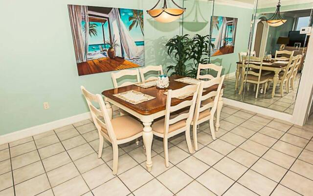 Shoreline Towers by Holiday Isle