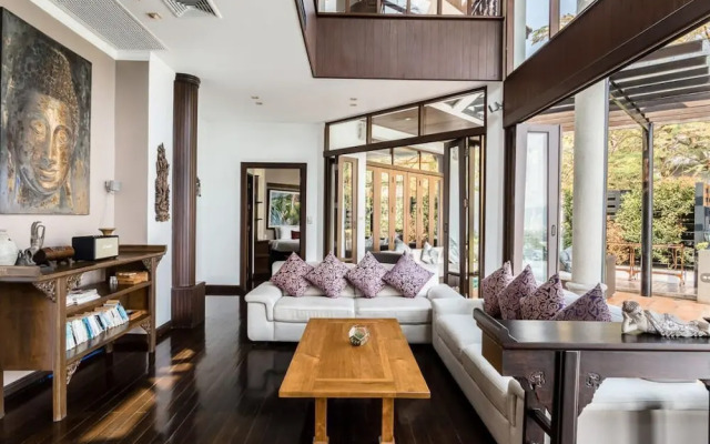 Grand Sea View 5BR Villa Sukadara Patong