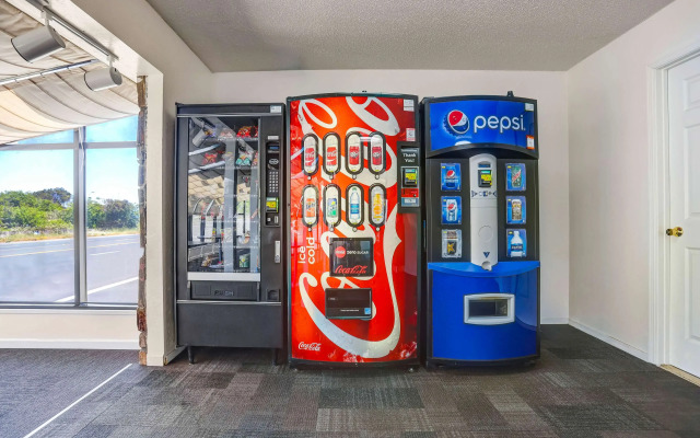 Motel 6 Fort Bragg, CA