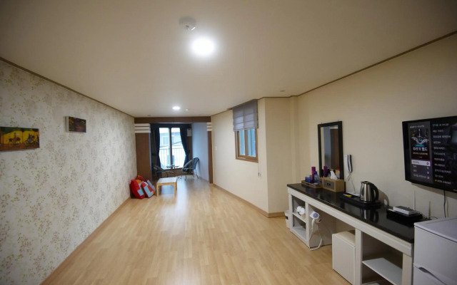 Dorcas Tourist Hostel