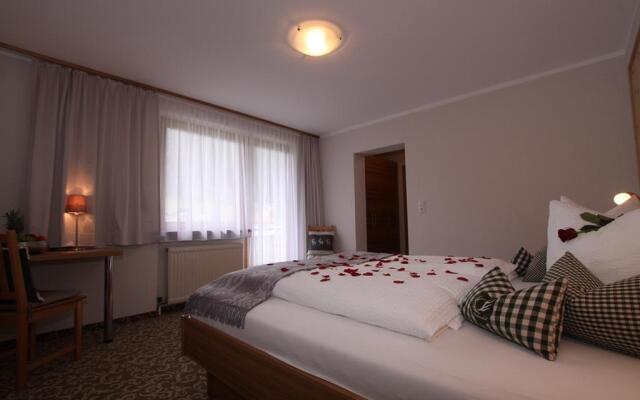 St. Lukas Apartments