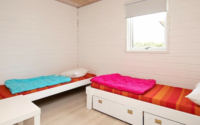 Garden View Holiday Home in Storvorde near Sea