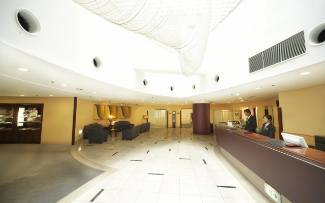 Hotel New Otani Tokyo, The Main