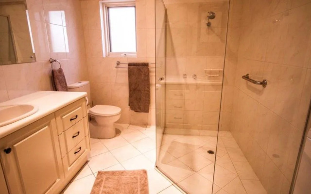 Apartments On George