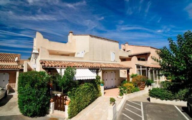 Hacienda Beach & Samaria Village