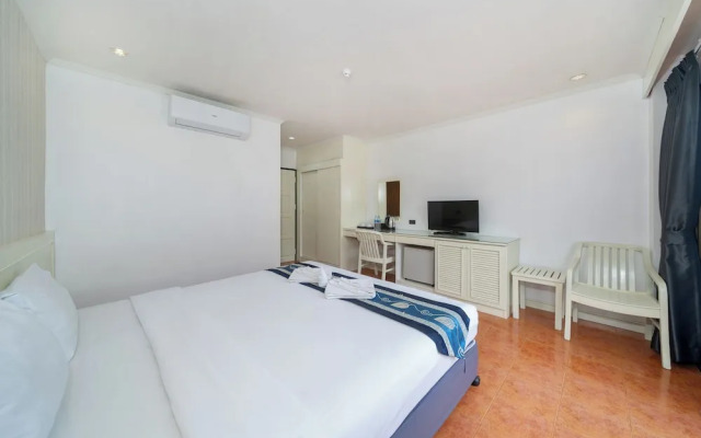 Patong Central Residence & Apartment