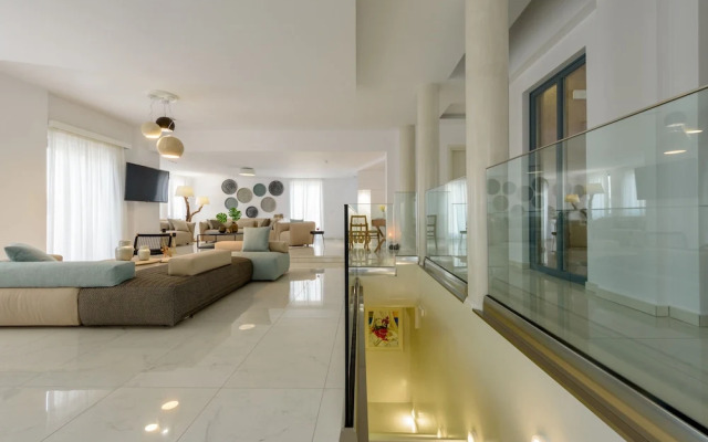 Phaos Cellaria Estate