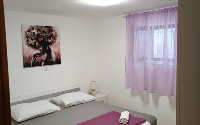 Apartment Dujas