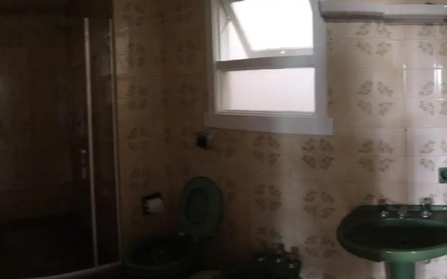 Apartamento central com garagem e elevador