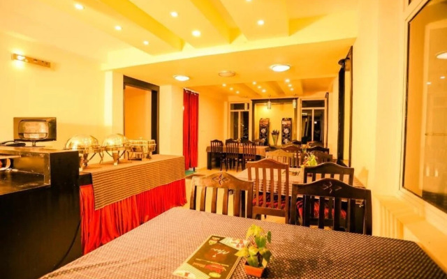 Hotel Emerald Inn