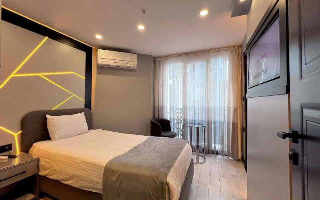 White Corner Hotel