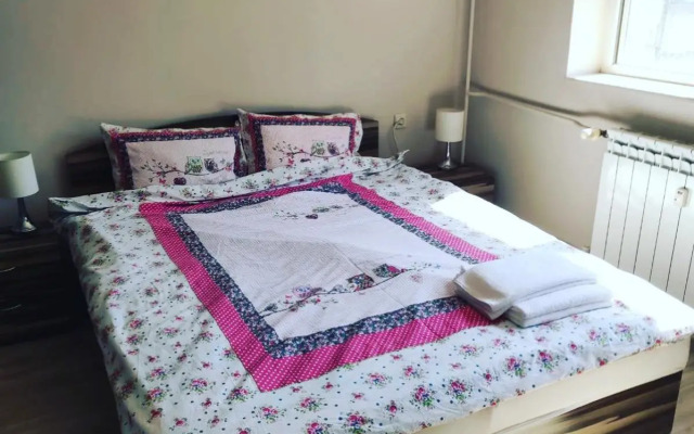 Pleven Sunny Apartment