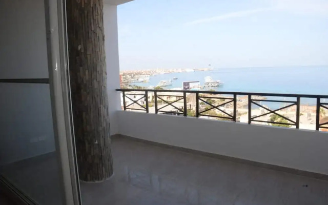 Beautiful 3-bed Apartment in Hurghada