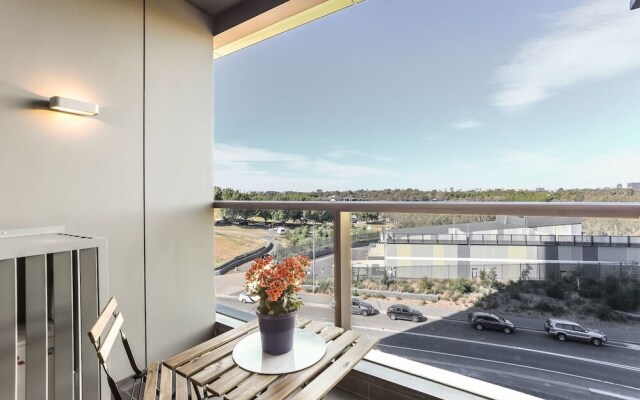 Highrise Apartment At Olympic Park