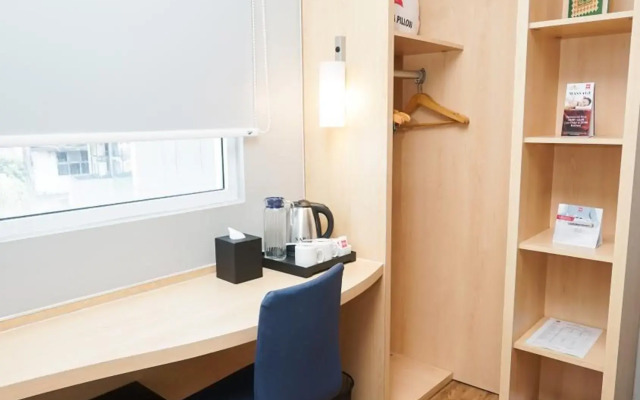 ibis Jakarta Senen