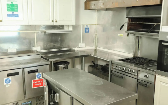 OYO Meadows Way Guest House