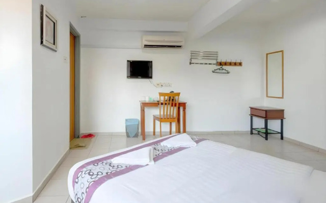 GS Golden Star Hotel