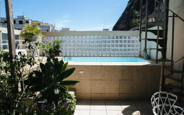 Hotelinho Urca Guest House