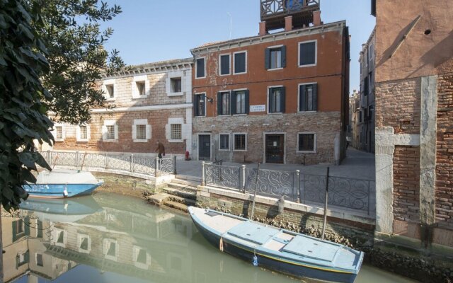 Greci Palace Canal View