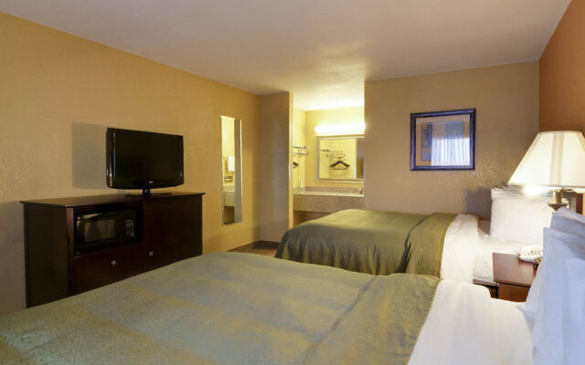 Quality Inn Russellville Area