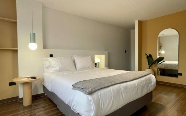 w Stunning 3BR With Terrace in Laureles