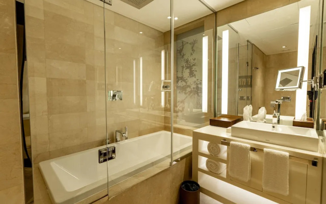 The O Hotel