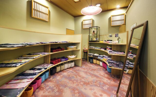 Kawaguchiya Kinosaki Riverside Hotel