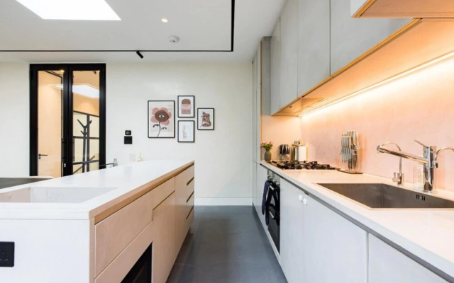 The Camden Arms - Bright and Charming 2bdr Flat