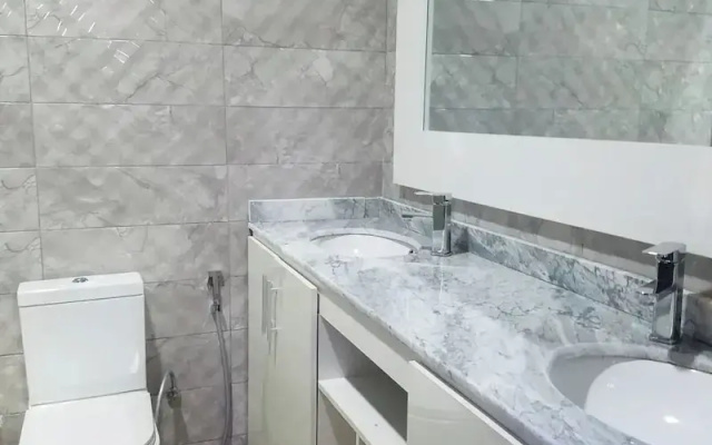 Emiez Apartment and Hotel