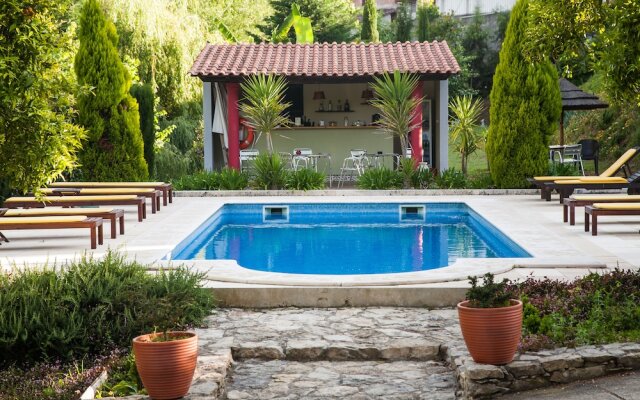 Vila Dos Castanheiros