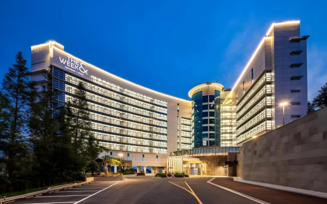 The Weekand Resort
