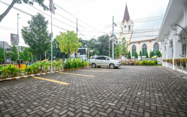 Airy Alun Alun Malang Basuki Rachmat 1