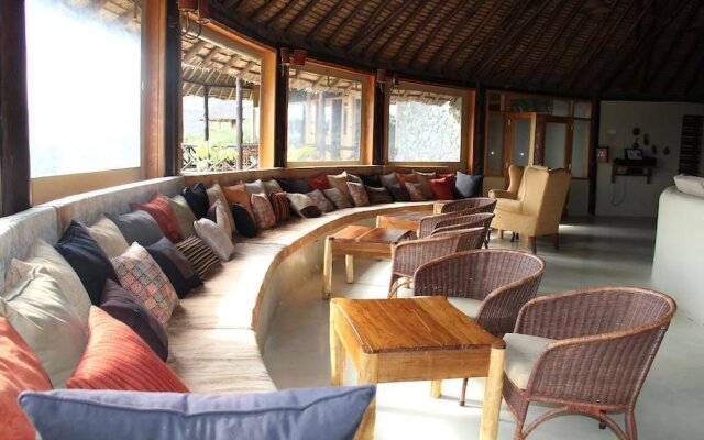 Pelican Lodge