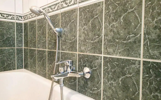 Altbau-Schmuckstück an der Karli mit riesigem Balkon