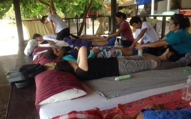Phi Phi Nice Beach Resort