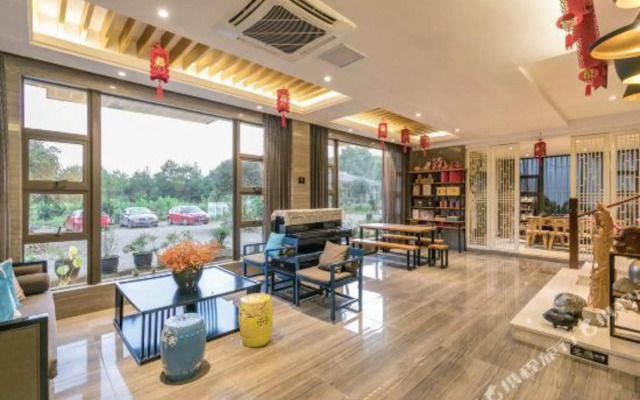 Wuyishan Seclusion Inn