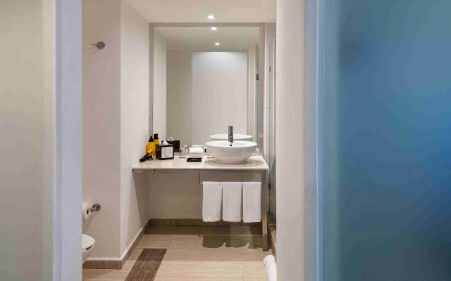 Renovated Aloft Cancun