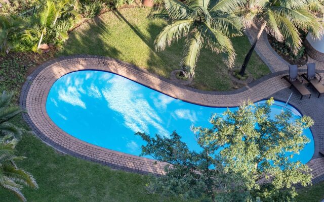 801 Oyster Schelles - Near Umhlanga Rocks Beach