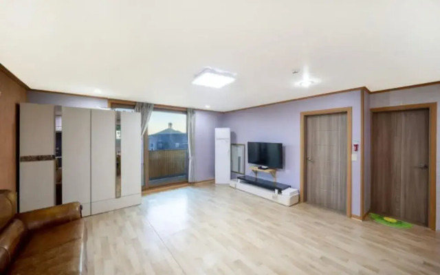 Suncheon Sky Pool Villa Pension