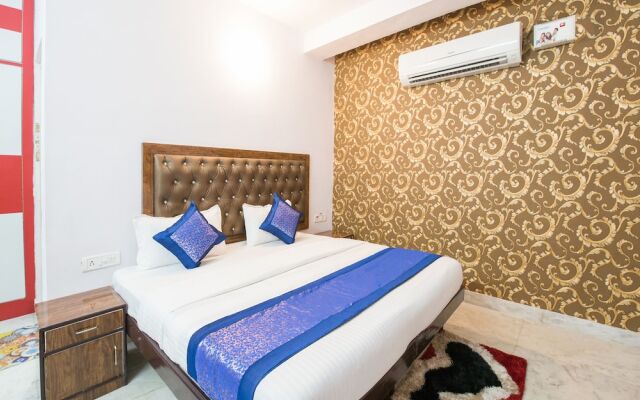 OYO 14728 Manan Residency