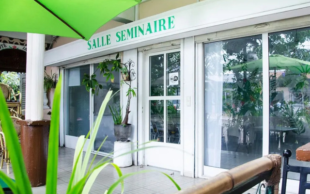 Jardin De La Paix