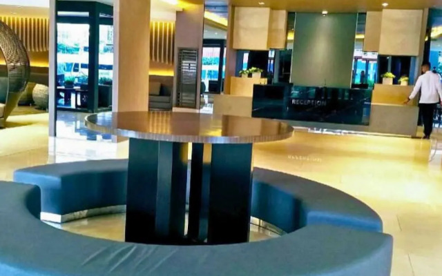 Live Just Steps Away From Mall of Asia