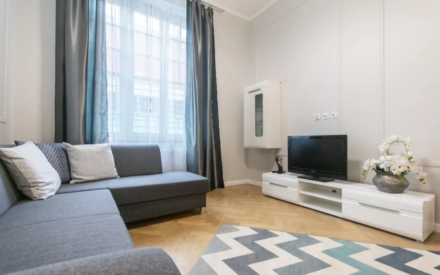 City Lights Apartments - Topolowa 48